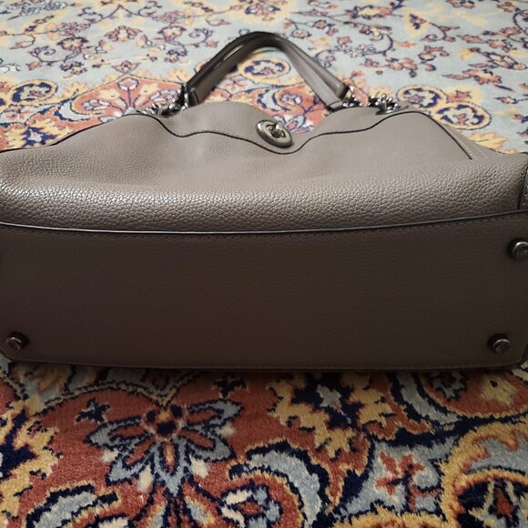 Coach shoulder bag with chain straps - Picture 2 of 11